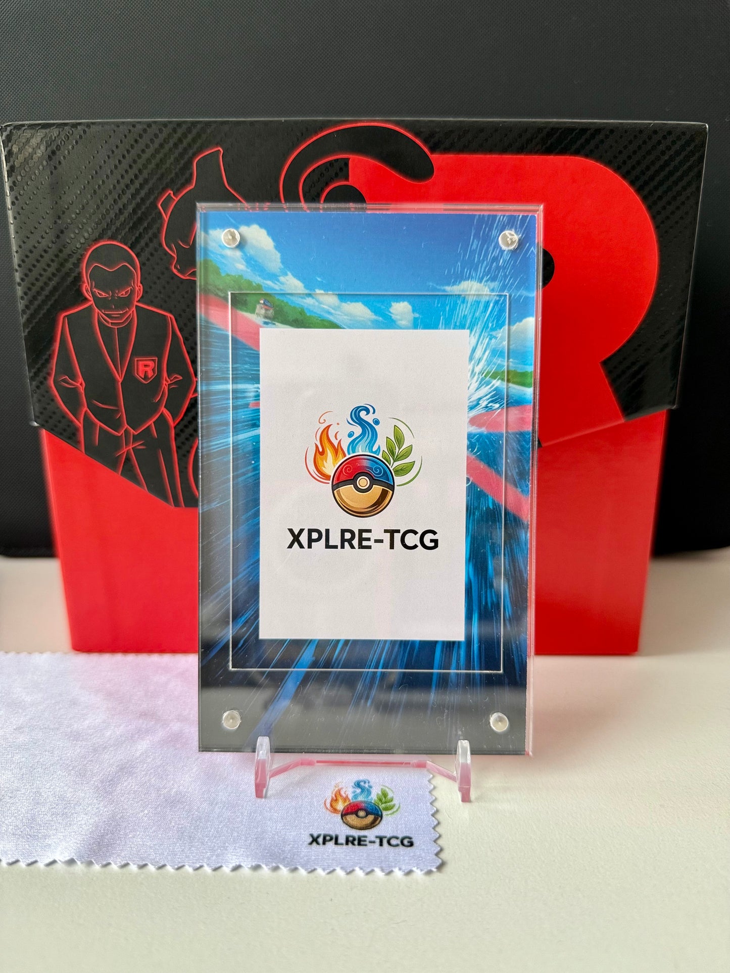 MOneC Case - Magnetische Acrylcase mit exklusiven Artworkerweiterungen (Ewige Rivalen)