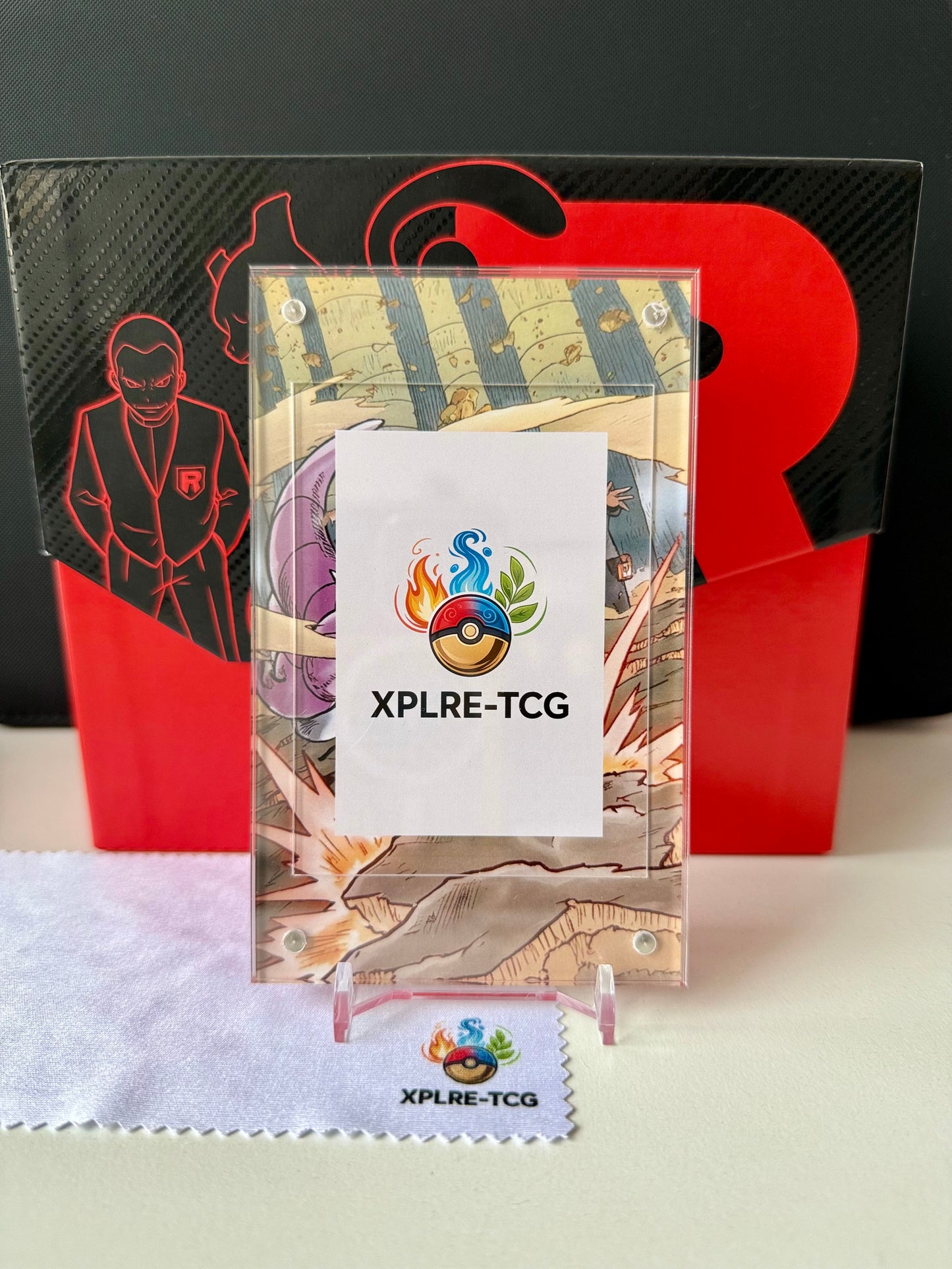 MOneC Case - Magnetische Acrylcase mit exklusiven Artworkerweiterungen (Ewige Rivalen)
